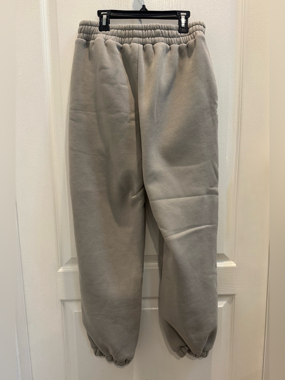 Comfrt Sweatpants with Elastic Cuffs - Picture 2 of 6